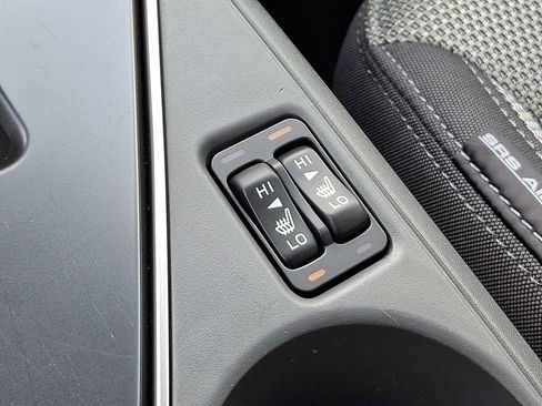 Certified 2024 Subaru Crosstrek 2.0i Premium image 22