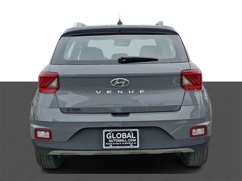 Used 2023 Hyundai Venue SEL w/ Cargo Package image 6