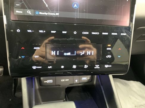 Used 2024 Hyundai Tucson SEL w/ Convenience Package FWD image 17