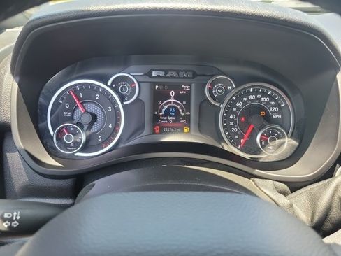 Certified 2025 RAM 2500 Big Horn AWD/4WD image 25