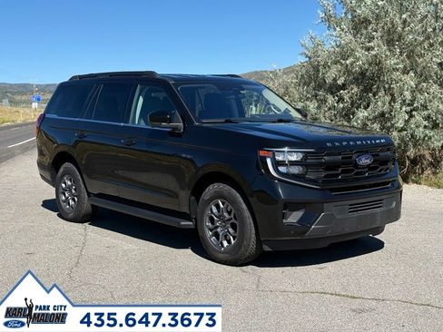 Used 2025 Ford Expedition Active AWD/4WD image 7