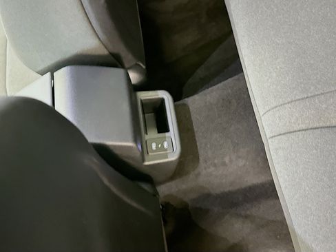 Used 2025 Kia K4 LXS image 27