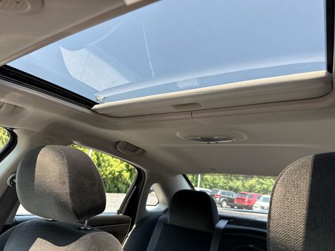 Used 2015 Chevrolet Impala LT w/ LT Sunroof Package FWD image 23