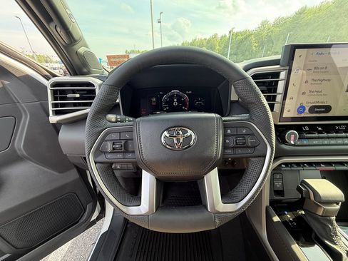 New 2026 Toyota Tundra Limited AWD/4WD image 9