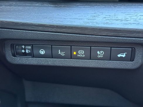 Used 2023 Nissan Ariya Evolve+ image 29