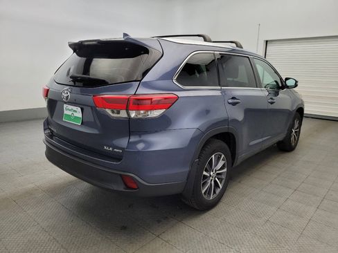 Used 2018 Toyota Highlander XLE image 9