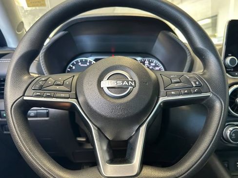 Used 2024 Nissan Sentra SV FWD image 25