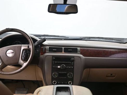Used 2011 GMC Yukon SLT w/ Regional Value Package RWD image 26