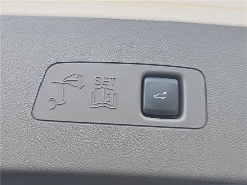 Certified 2024 Lincoln Corsair FWD image 27