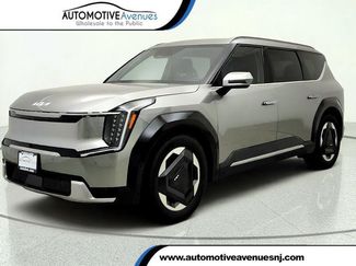 Used 2024 Kia EV9 Land AWD/4WD video 1