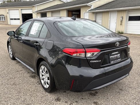 Used 2022 Toyota Corolla LE FWD image 8