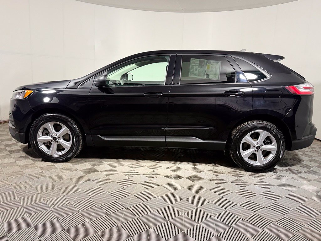 Used 2024 Ford Edge SE AWD/4WD image 3