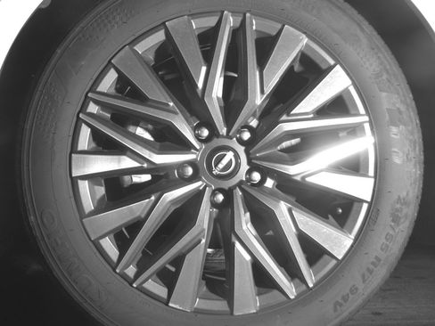 Used 2025 Nissan Altima 2.5 SV FWD image 12