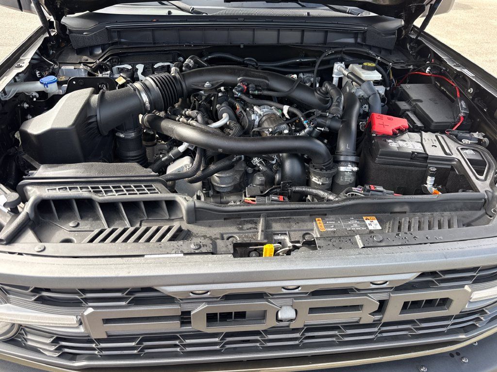 Used 2024 Ford Bronco Raptor AWD/4WD image 31