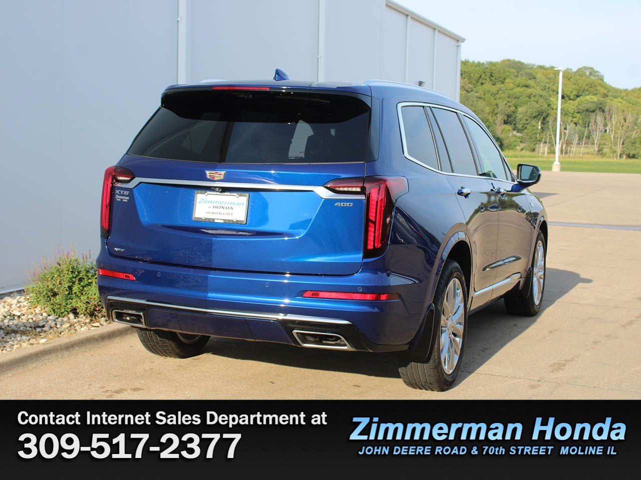 Used 2024 Cadillac XT6 Premium Luxury w/ Technology Package AWD/4WD image 2