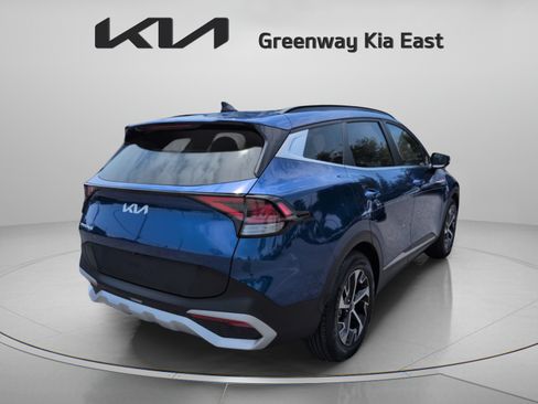 Certified 2025 Kia Sportage EX w/ Premium Package FWD image 6