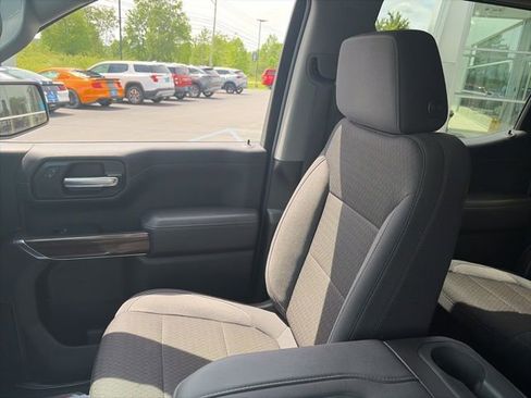 Used 2021 Chevrolet Silverado 1500 RST AWD/4WD image 11