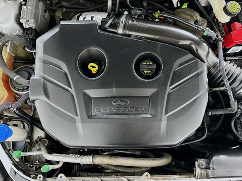 Used 2017 Ford Fusion SE w/ Fusion SE Technology Package image 27