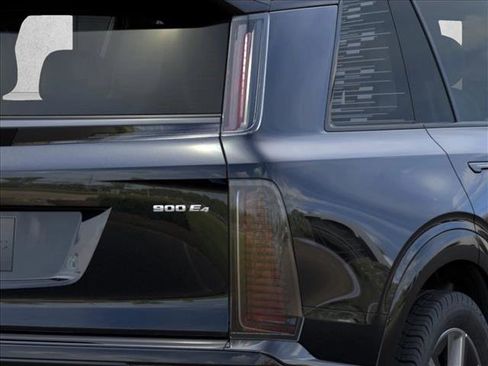 New 2026 Cadillac Vistiq Sport AWD/4WD image 11