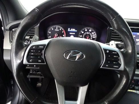 Used 2018 Hyundai Sonata Sport image 6