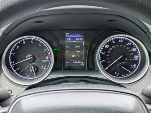 Used 2024 Toyota Camry LE w/ Convenience Package image 28