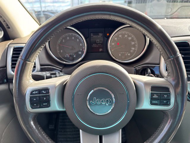 Used 2012 Jeep Grand Cherokee Laredo AWD/4WD image 9