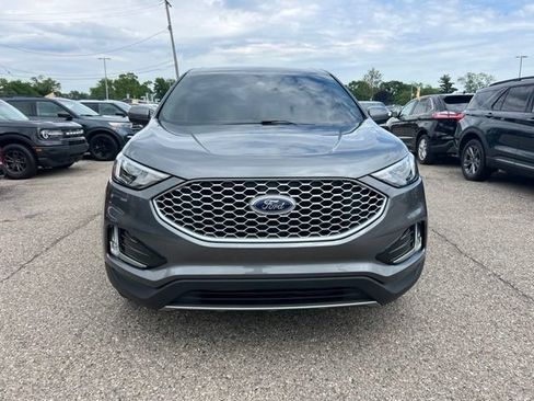 Certified 2024 Ford Edge SEL w/ Convenience Package AWD/4WD image 2