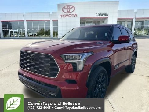 Certified 2024 Toyota Sequoia Platinum AWD/4WD image 7