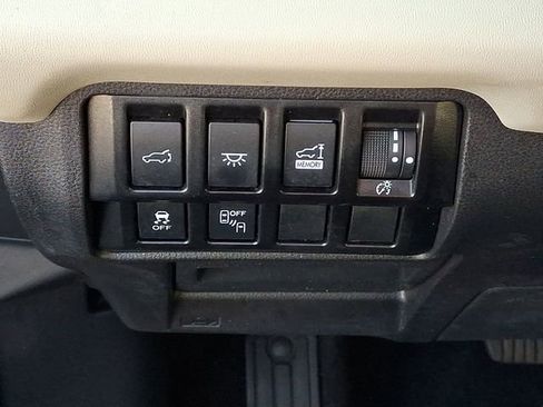 Used 2022 Subaru Ascent Limited w/ Technology Package image 33