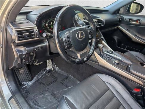 Used 2017 Lexus IS 200t F Sport w/ F Sport Package RWD image 10