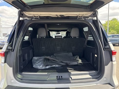 Certified 2023 Lincoln Navigator L Reserve AWD/4WD image 29
