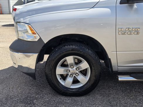 Used 2018 RAM 1500 Tradesman w/ Chrome Appearance Group AWD/4WD image 9