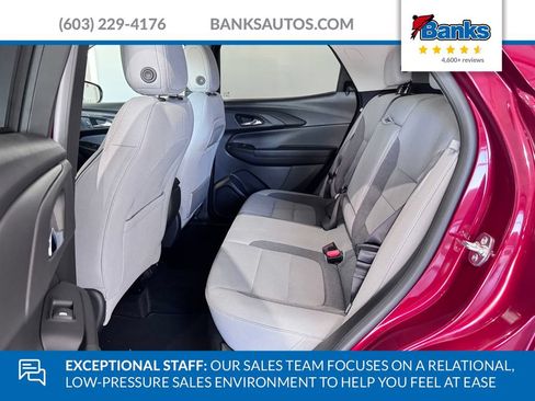 Used 2025 Chevrolet TrailBlazer LT w/ Convenience Package AWD/4WD image 10
