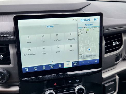 Used 2023 Ford Expedition Max XLT image 16