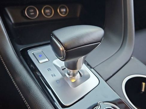 Used 2022 Genesis G70 2.0T image 21