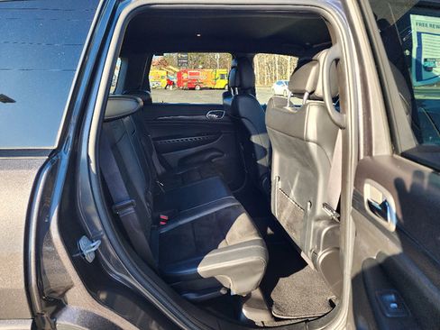 Certified 2020 Jeep Grand Cherokee Altitude image 28