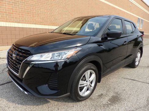 Used 2024 Nissan Kicks S FWD image 6
