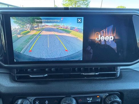 Used 2025 Jeep Wrangler Unlimited Sport S 4xe AWD/4WD image 26