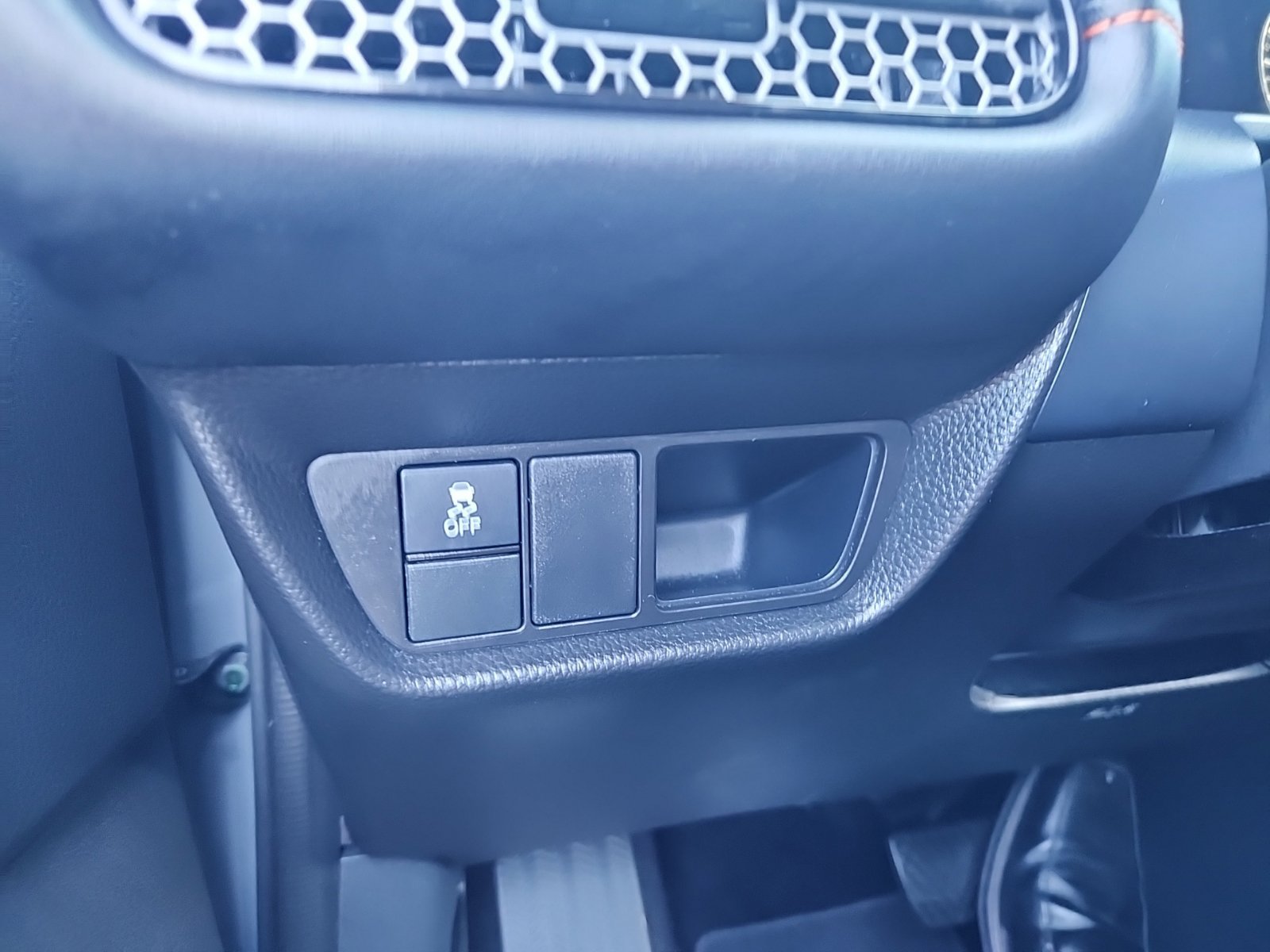 Used 2025 Honda HR-V Sport image 27