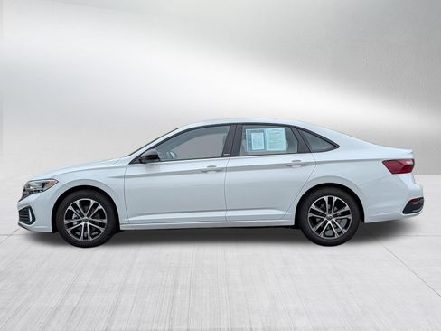 Certified 2023 Volkswagen Jetta Sport FWD image 4