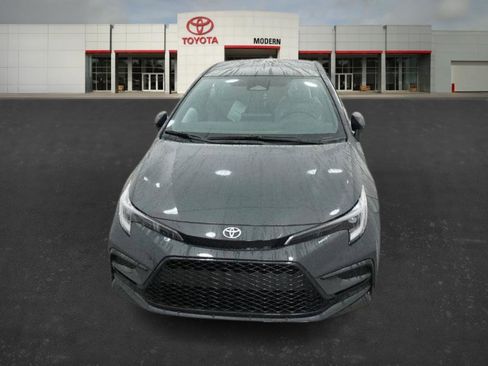 New 2026 Toyota Corolla SE image 3