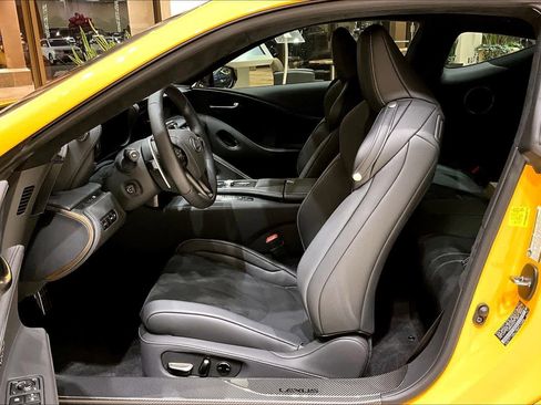 Used 2025 Lexus LC 500 Coupe w/ Performance Package image 7