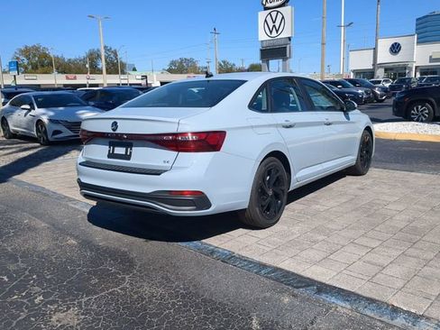 New 2026 Volkswagen Jetta SE FWD image 4