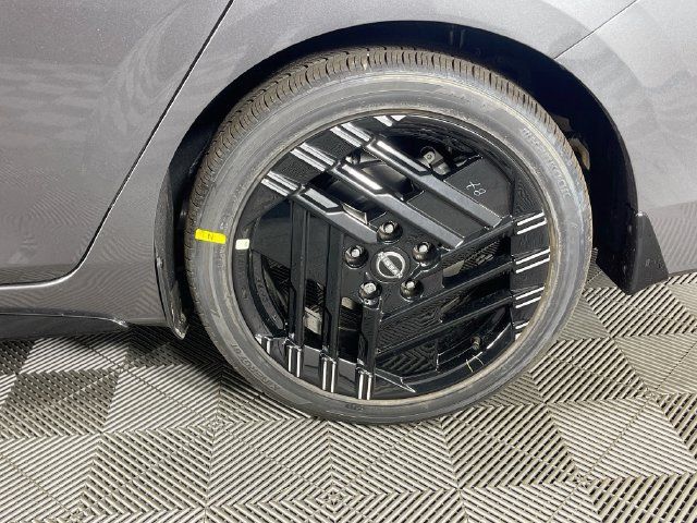 New 2027 Nissan Sentra SR w/ Floor Mat Package FWD image 20