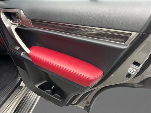 Used 2022 Lexus GX 460 Premium image 17