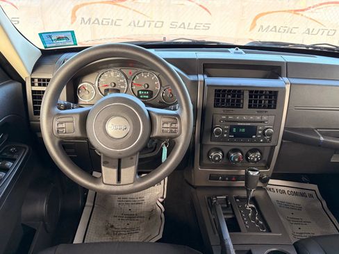 Used 2012 Jeep Liberty Sport w/ Driver Convenience Group AWD/4WD image 73