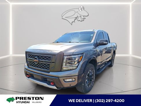 Used 2020 Nissan Titan PRO-4X w/ Pro-4x Convenience Package AWD/4WD image 1