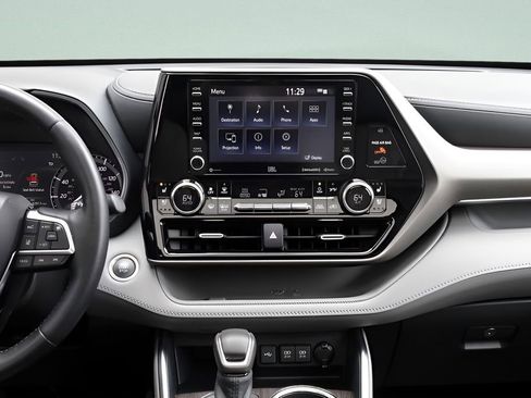 Certified 2020 Toyota Highlander Limited image 37