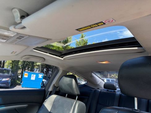 Used 2011 Honda Accord EX-L image 17