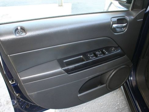 Used 2014 Jeep Compass Sport w/ Power Value Group AWD/4WD image 15